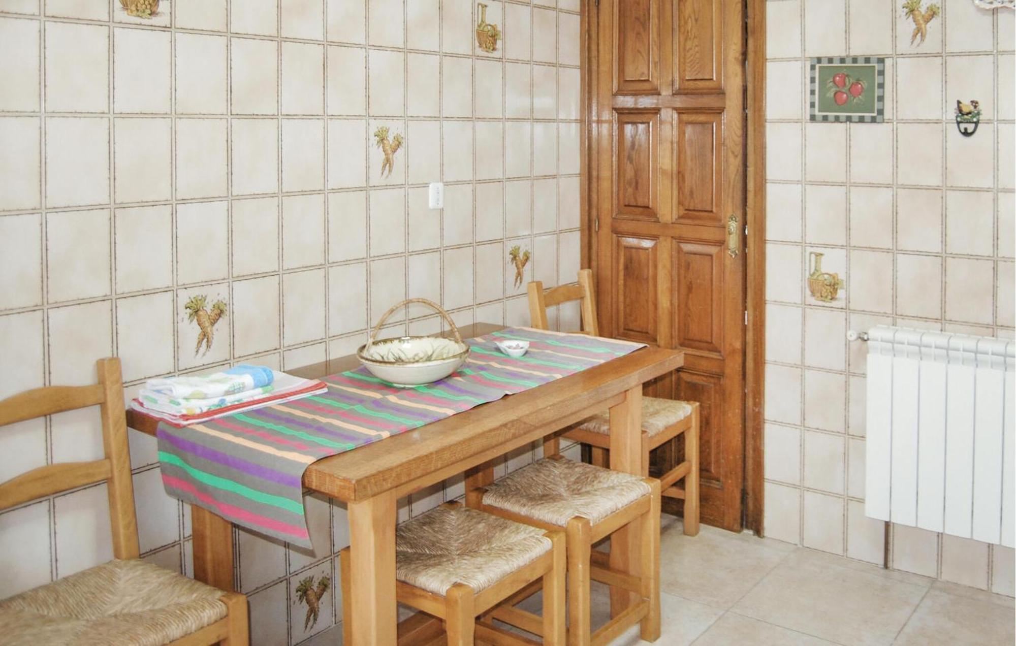 Gorgeous Home In Pilona With Kitchen La Pinera Exterior photo